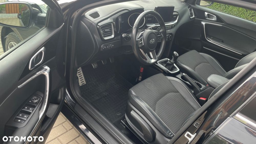 Kia Ceed 1.4 T-GDI L Business Line - 15