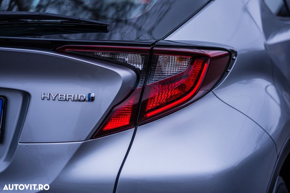 Toyota C-HR 1.8 HSD 4x2 CVT C-ult LED - 18