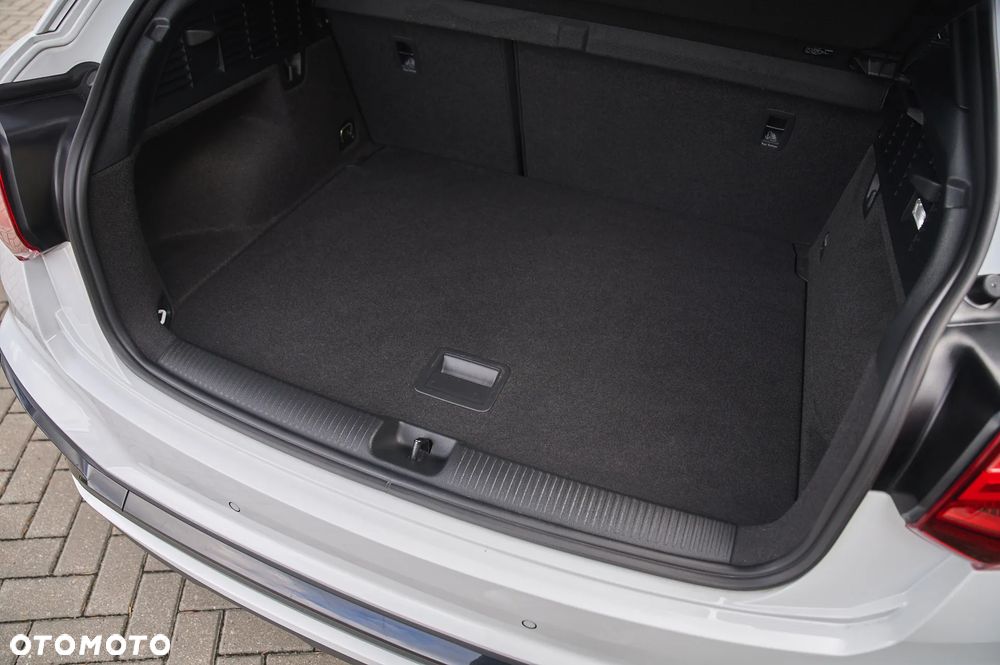 Audi Q2 35 TFSI S Line - 40