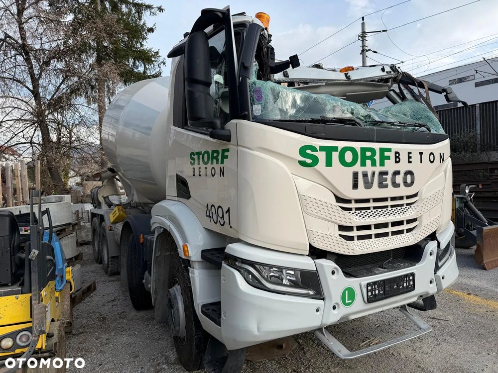 Iveco Trakker AD 410 TB   8x4 - 2