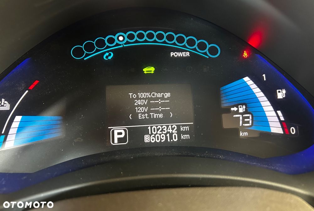 Nissan Leaf 24 kWh (mit Batterie) Visia + - 12