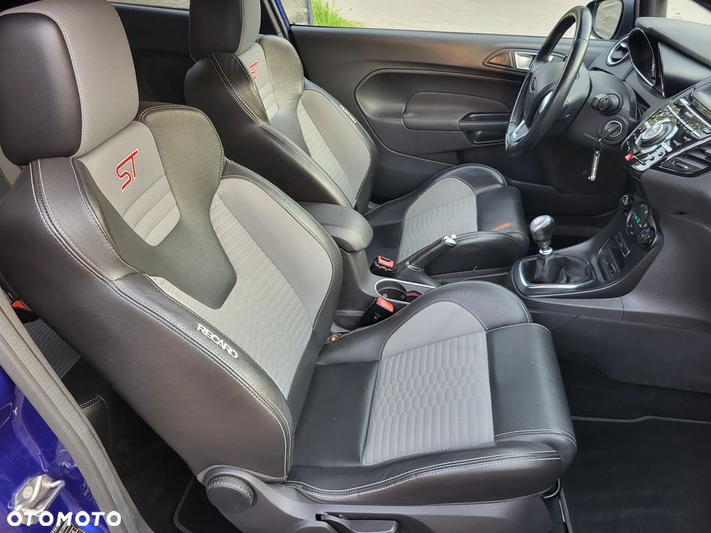 Ford Fiesta ST - 11