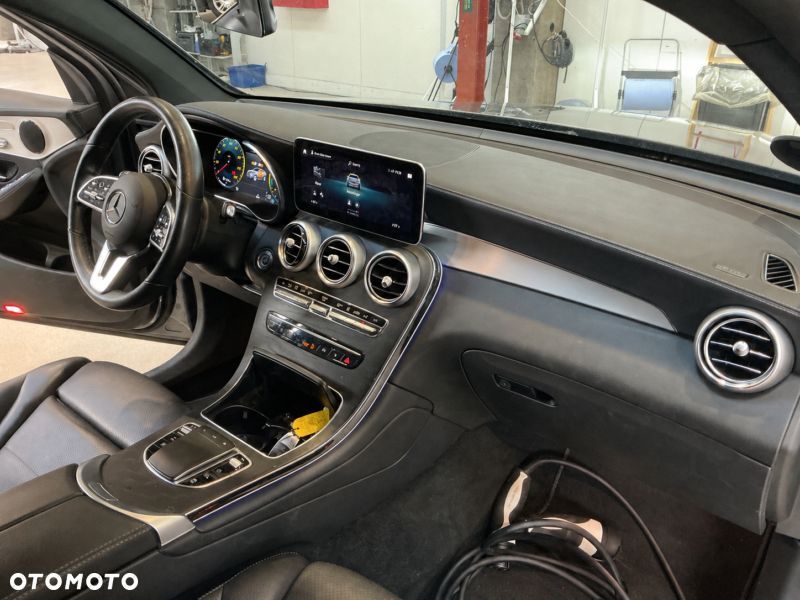 Mercedes-Benz GLC 300 de 4Matic 9G-TRONIC Exclusive - 10