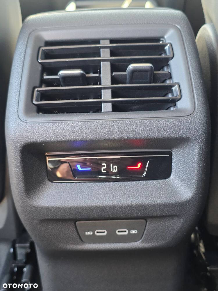 Volkswagen Tayron 1.5 eTSI mHEV Life Plus DSG - 24