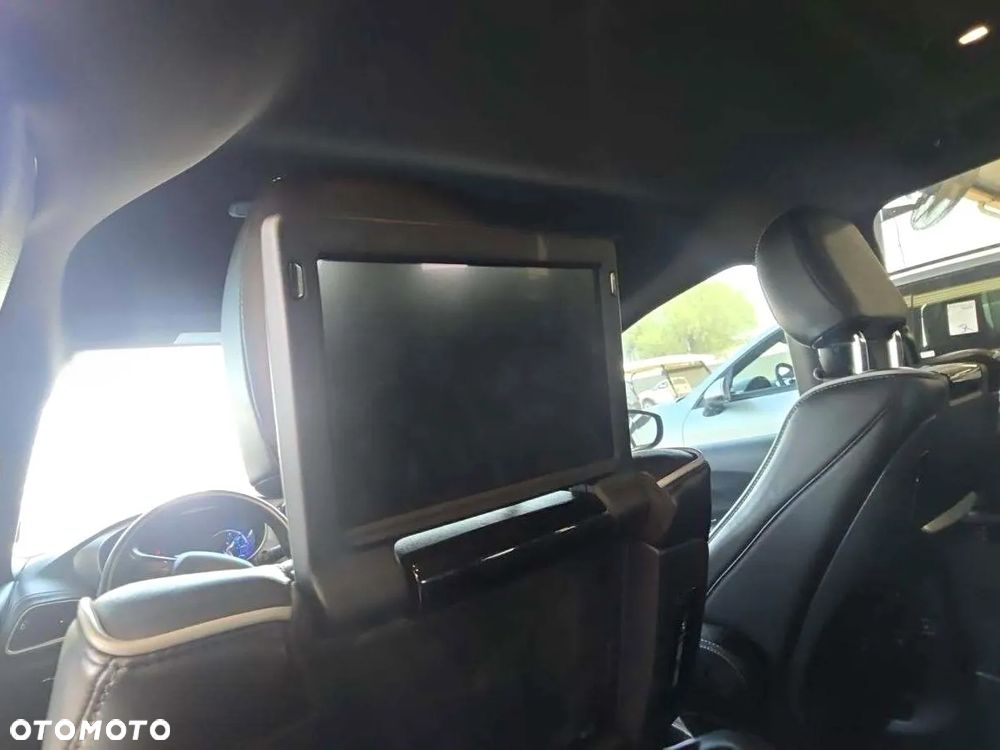 Chrysler Pacifica - 19