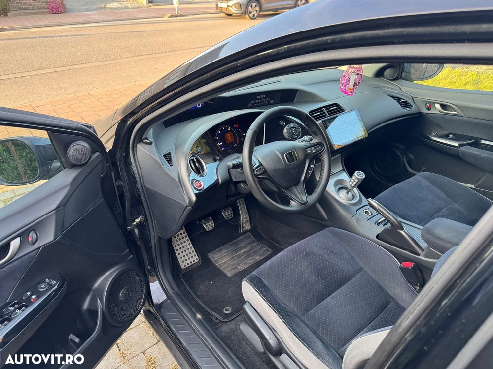 Honda Civic 1.8 TypeS Plus - 8