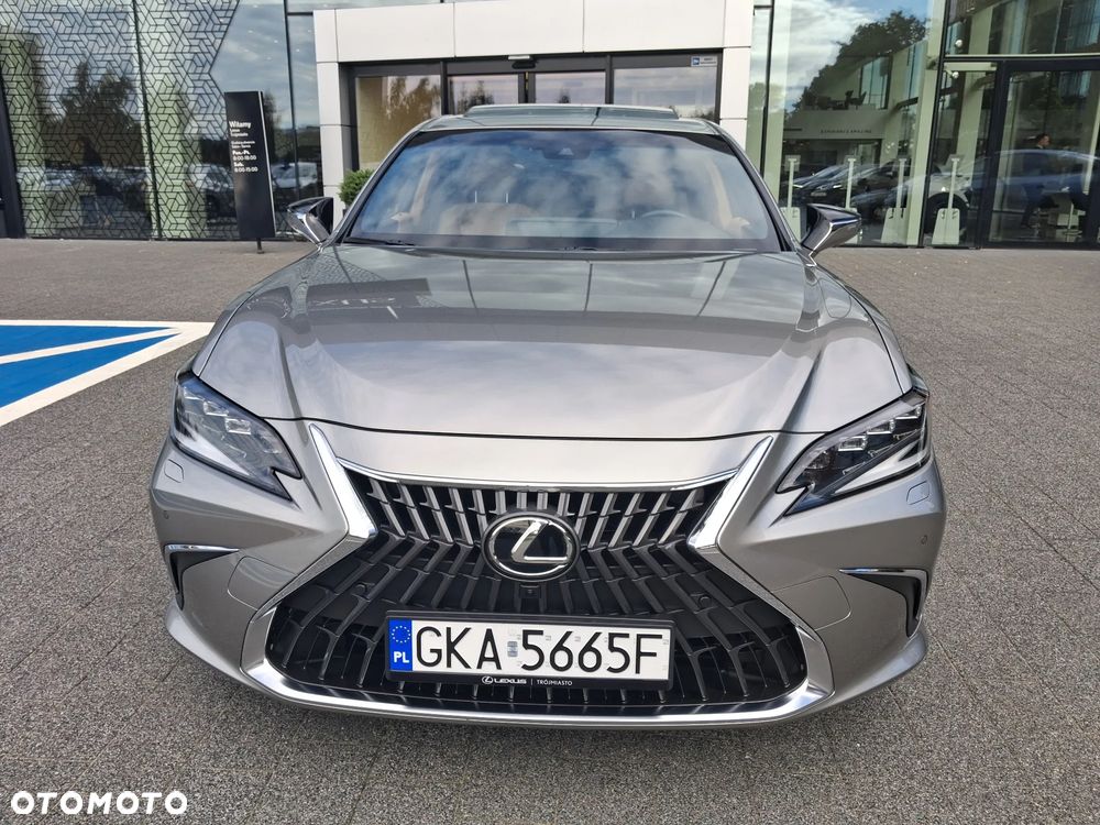 Lexus ES 300h Prestige - 3