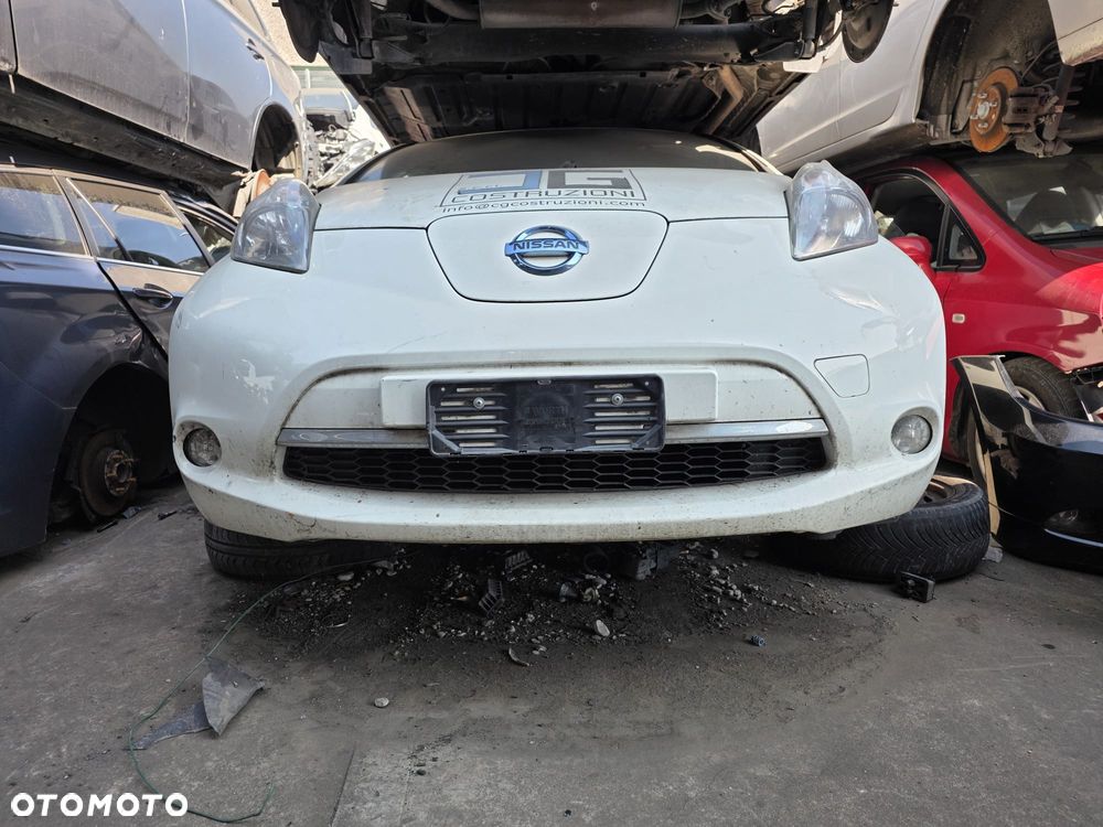 NISSAN LEAF I 16R 326G ZDERZAK MASKA BLOTNIK LAMPA CHLODNICE PAS PRZOD - 6