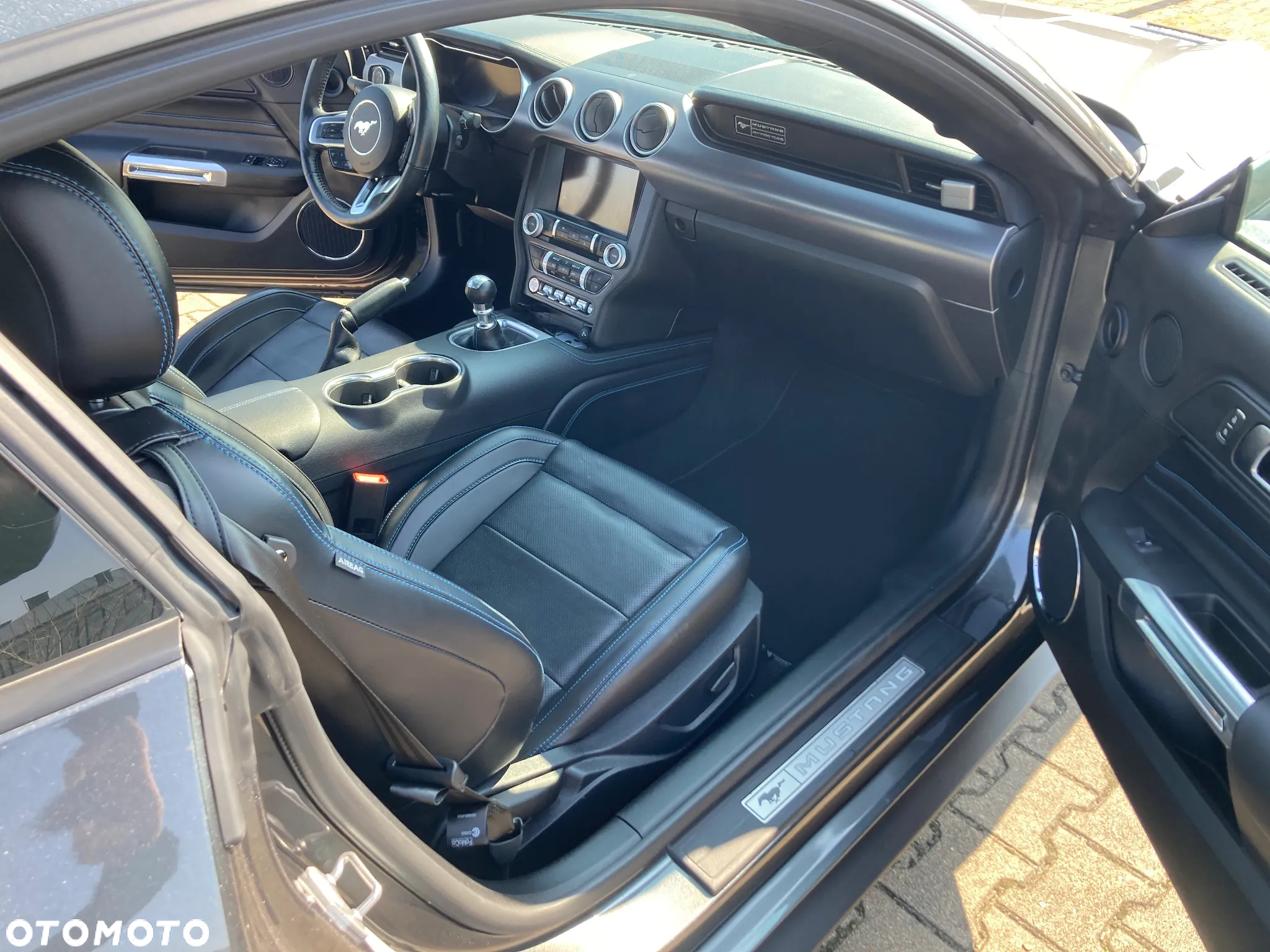 Ford Mustang 2.3 EcoBoost - 19