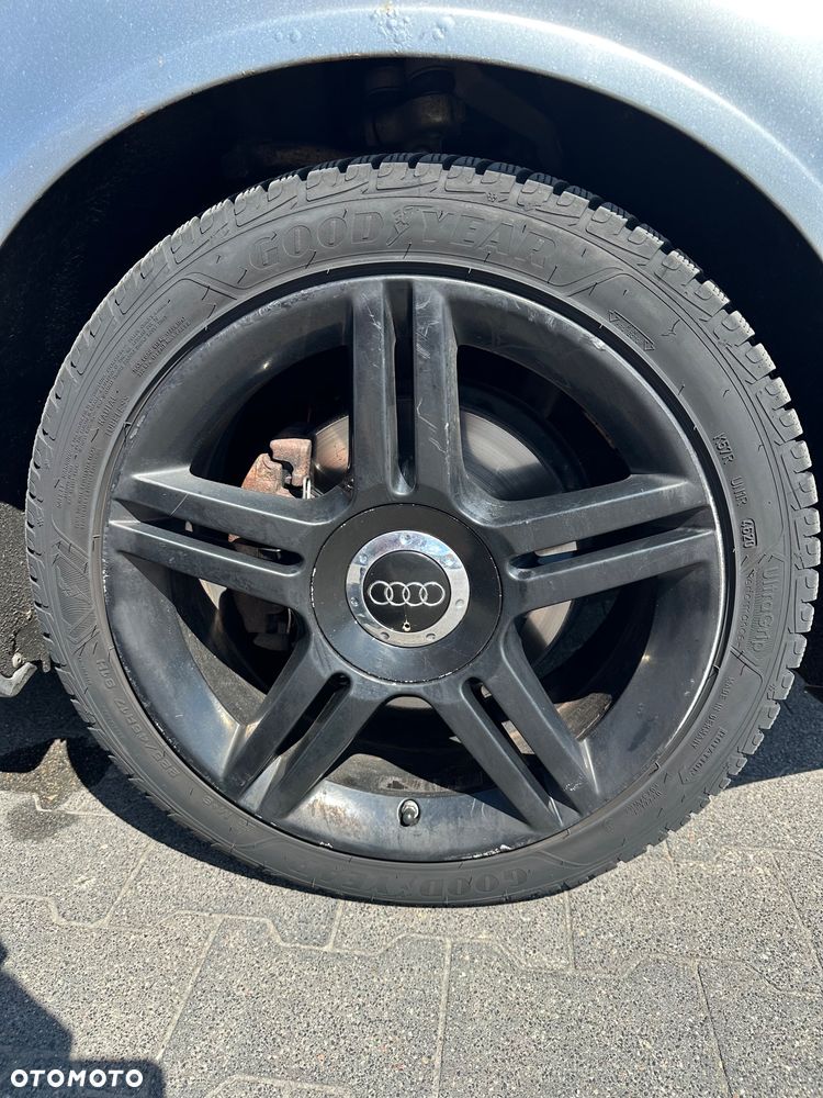 Audi A4 Avant 2.0 TDI - 20