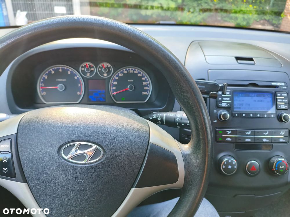 Hyundai i30 1.6 Premium - 10