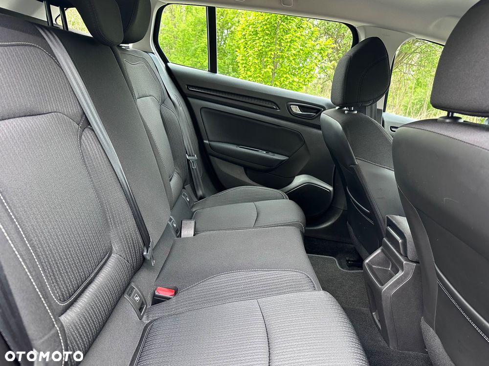 Renault Megane ENERGY TCe 100 LIFE - 24