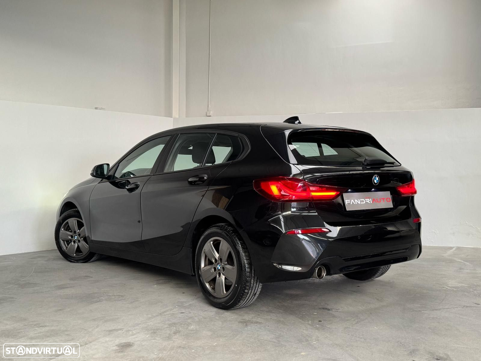 BMW 116 d Aut. Urban Line - 12