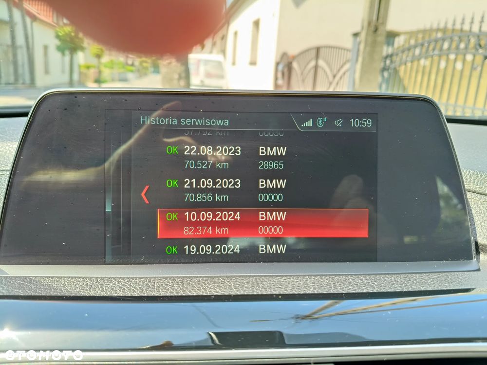 BMW Seria 3 318d - 34