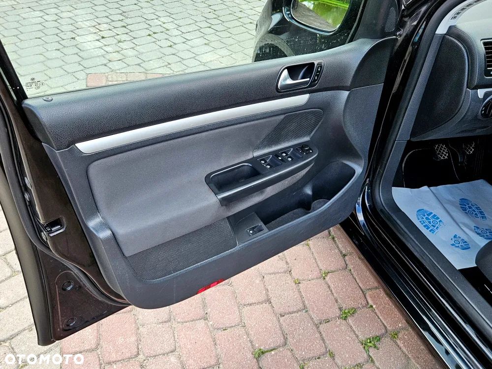 Volkswagen Golf 1.6 United - 14