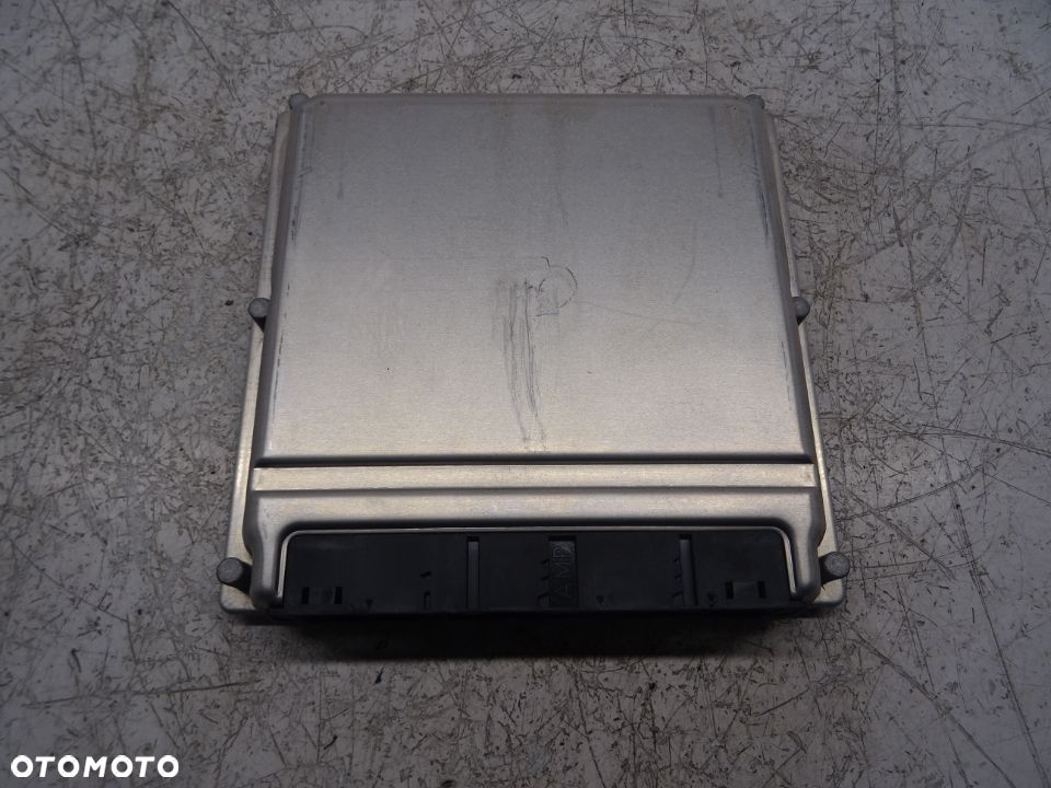 MERCEDES W203 00-04 STEROWNIK KOMPUTER SILNIKA A0001537079