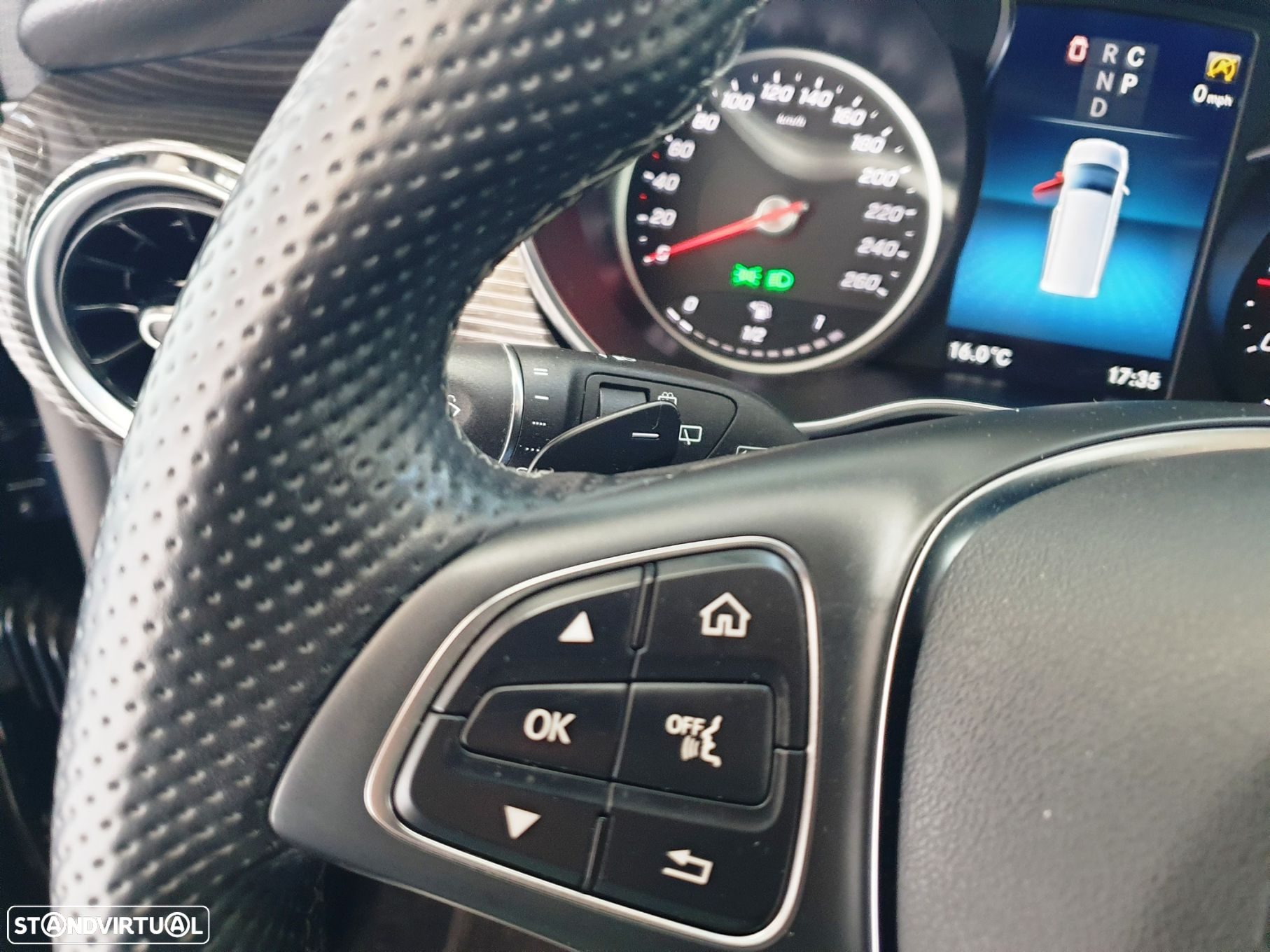 Mercedes-Benz V 300 d Longo Avantgarde - 18