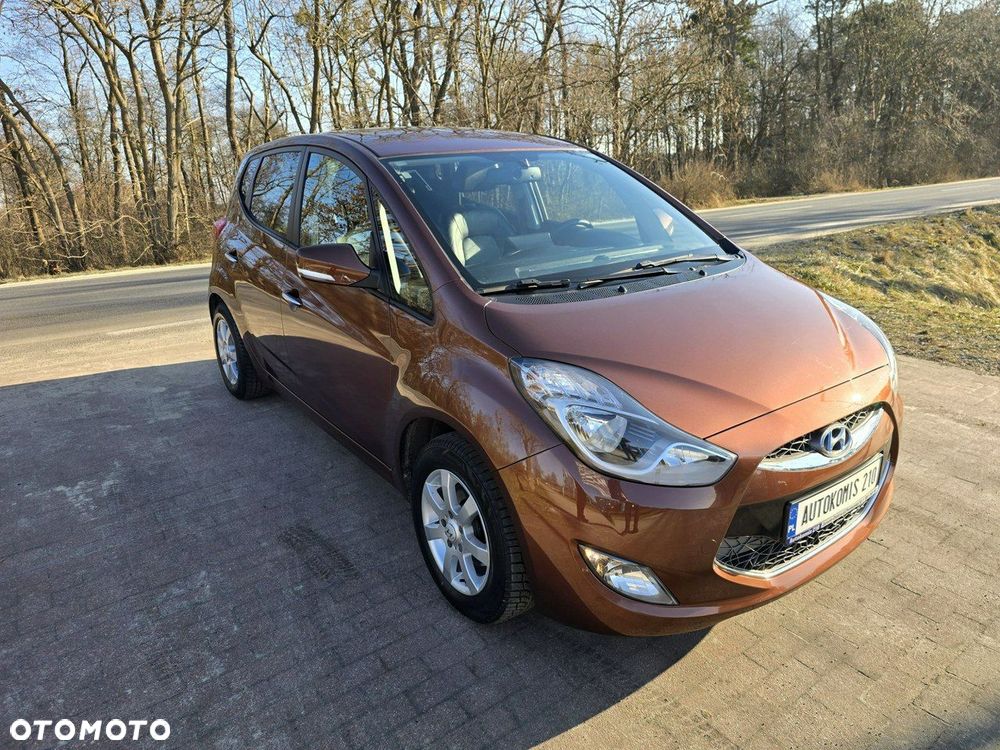 Hyundai ix20 - 11