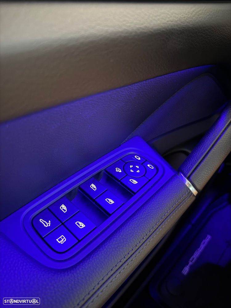 Porsche Cayenne Coupé E-Hybrid Platinum Edition - 12