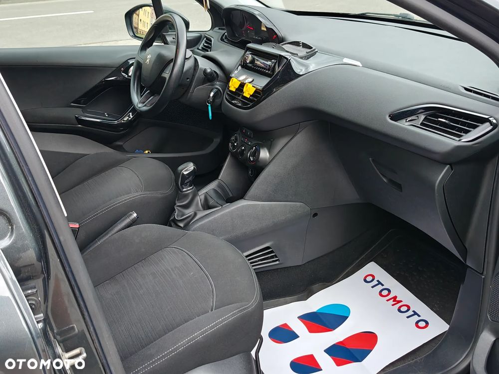 Peugeot 208 1.2 PureTech Style - 7
