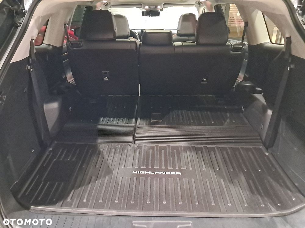 Toyota Highlander - 12