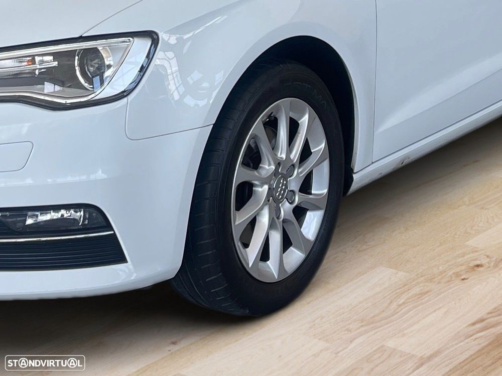Audi A3 Sportback 1.6 TDI Advance - 11