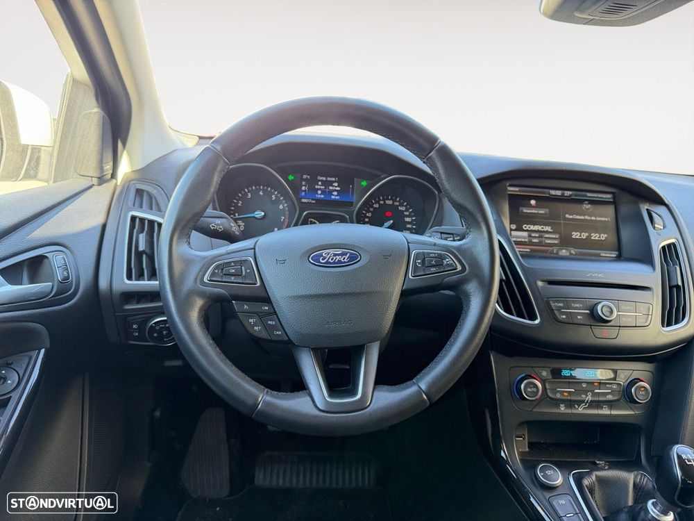 Ford Focus 1.0 EcoBoost Titanium - 12