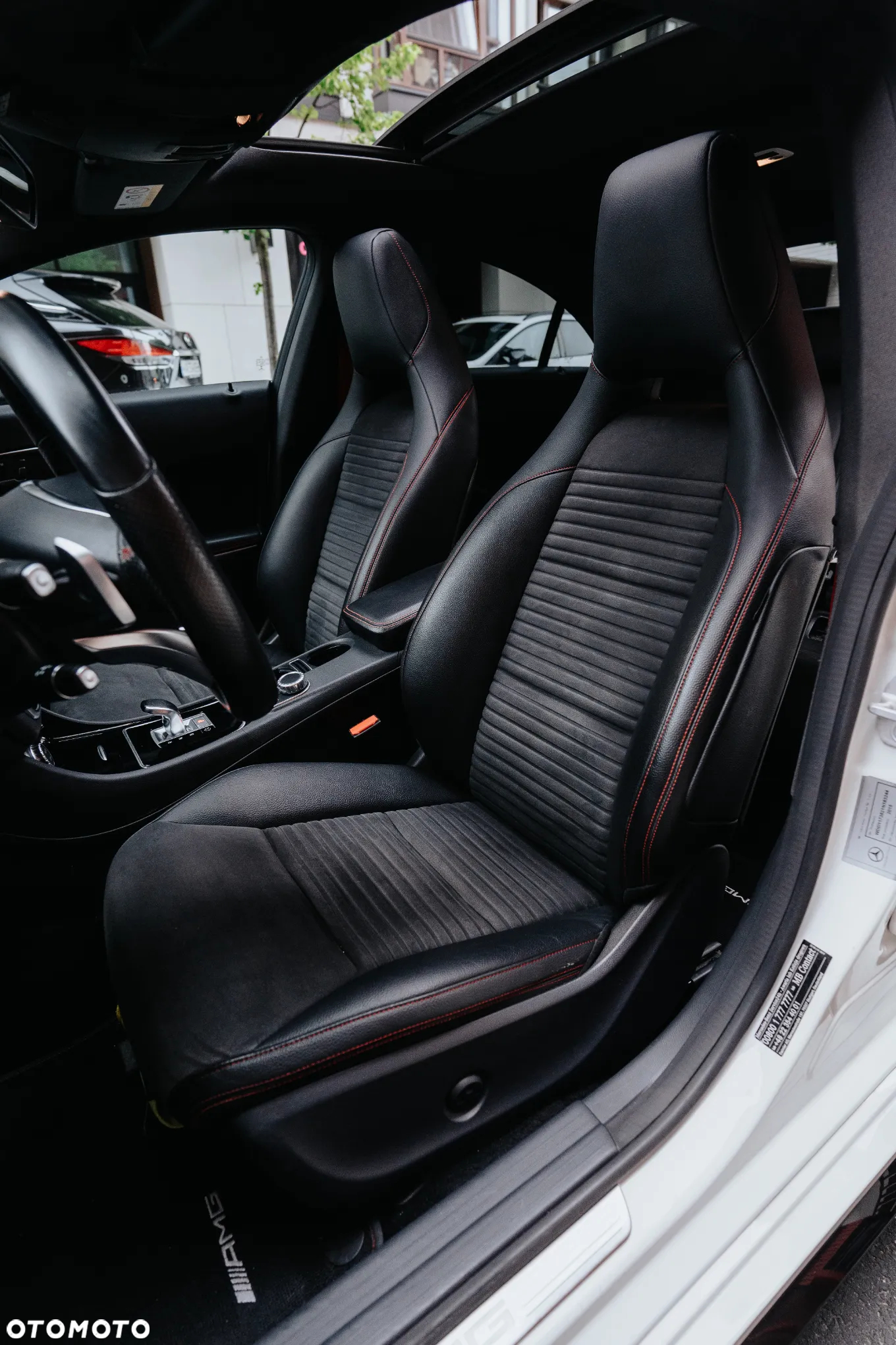 Mercedes-Benz CLA 45 AMG 4-Matic - 32