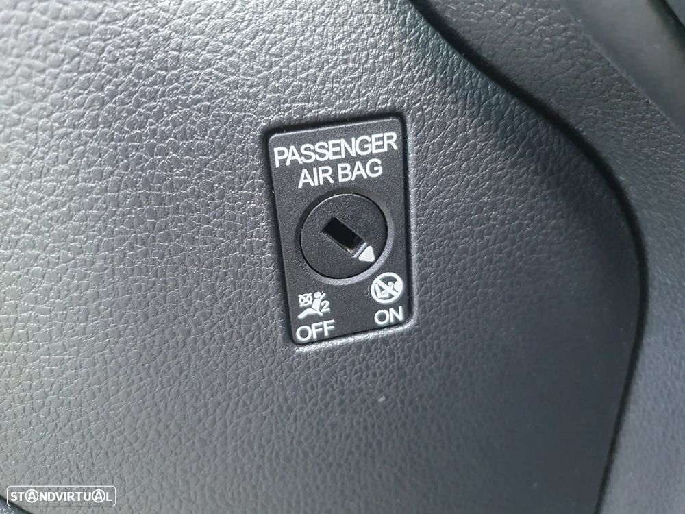 VW Golf 1.6 TDI Confortline - 33