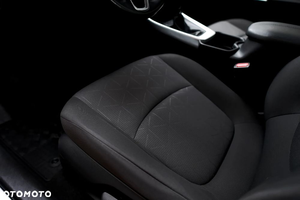 Toyota RAV4 2.0 Active 4x2 - 18