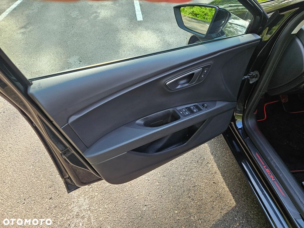 Seat Leon 2.0 TDI DPF FR Black Matt Edition - 9