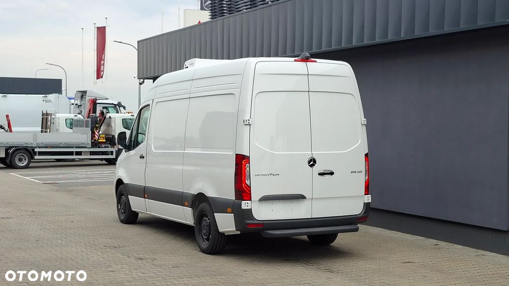 Mercedes-Benz MERCEDES-BENZ Sprinter 315 CDI Furgon PRO L2H2 - Izoterma z agregatem chłodniczym Carrier Citimax 280 - 7