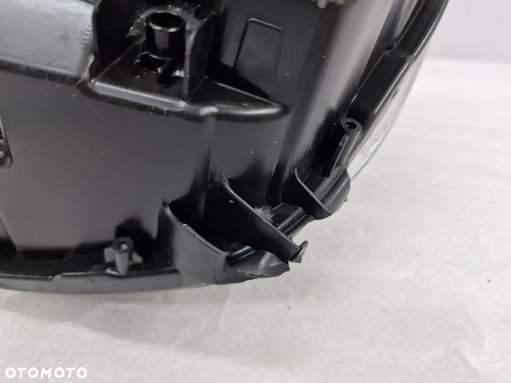 RENAULT TWINGO 3 III 14- PRAWA LAMPA PRZEDNIA PRZÓD , NR 260105419R , NR AUKCJI LA202 - 20