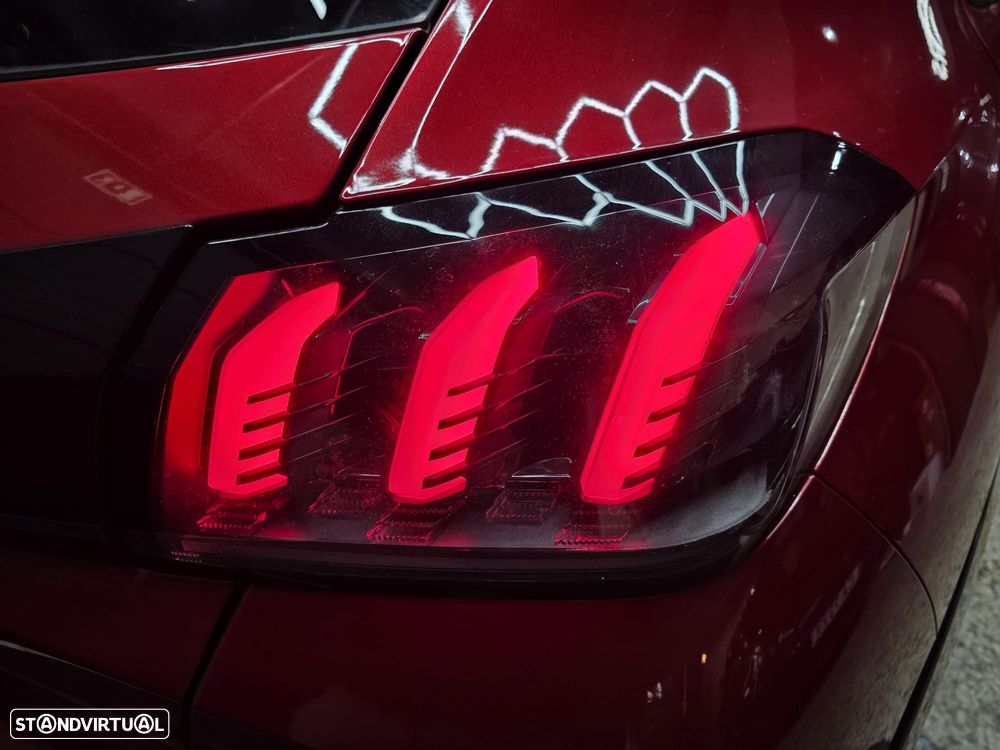 Peugeot e-208 Allure Pack - 12