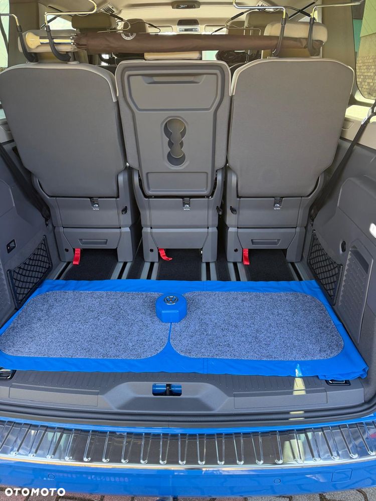 Volkswagen Multivan - 5