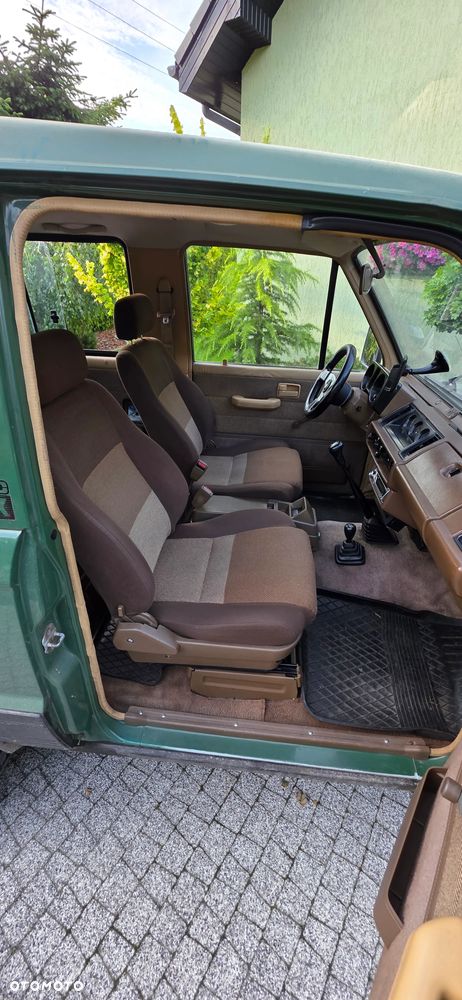 Isuzu Trooper - 10