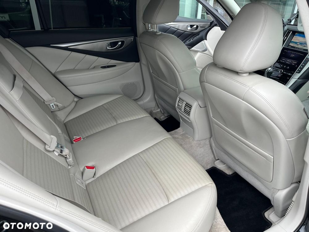 Infiniti Q50 2.0t Premium Executive EU6 - 19