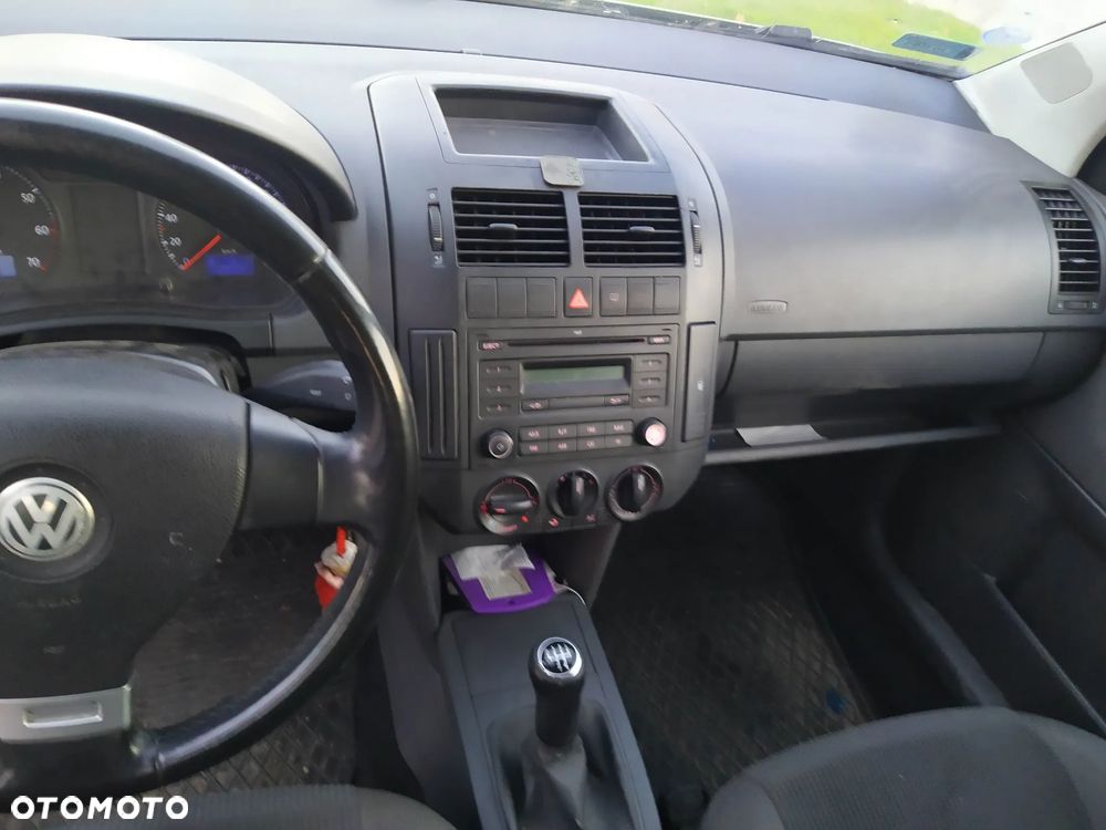 Volkswagen Polo - 7