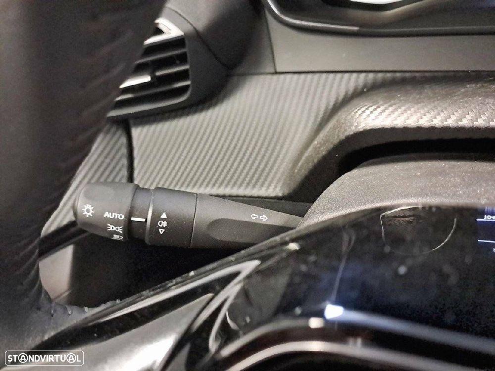 Peugeot 2008 1.2 PureTech Style - 14