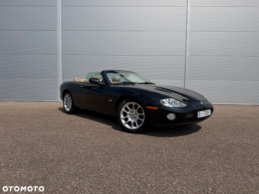 Jaguar XK8 4.0 - 8