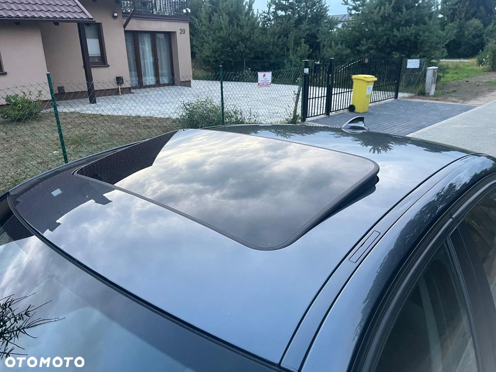 BMW Seria 3 320i Luxury Line - 12