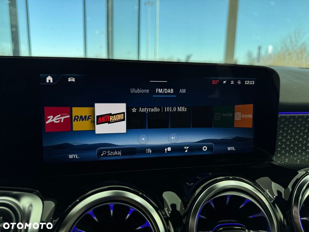 Mercedes-Benz GLB - 29