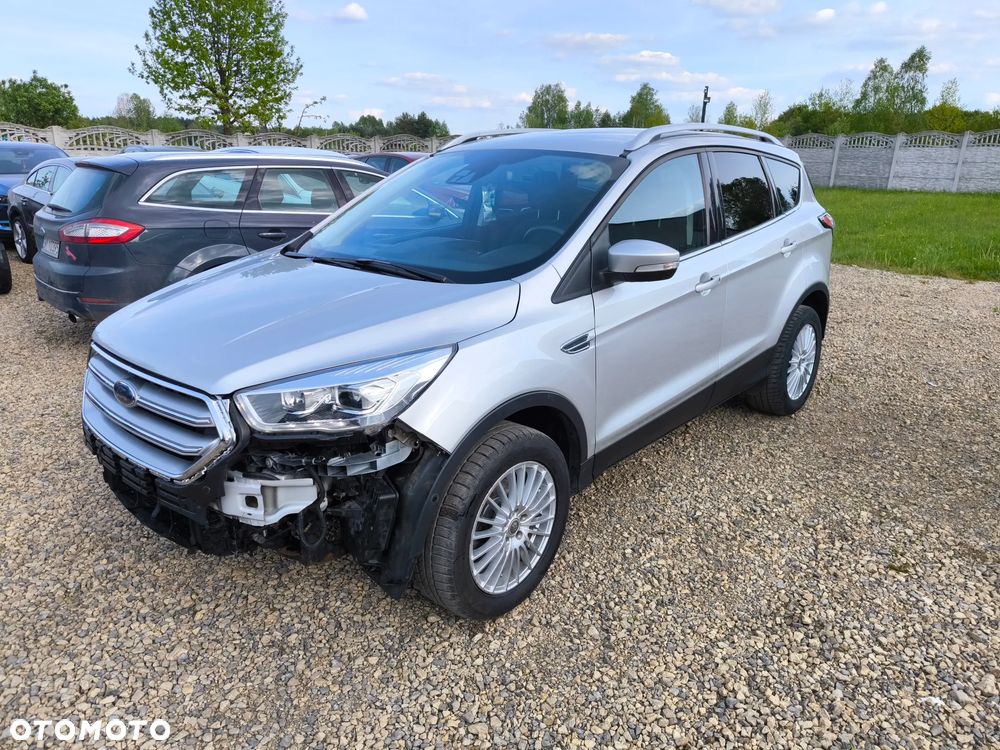 Ford Kuga - 1