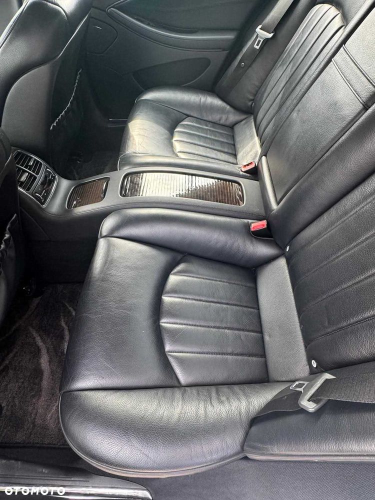 Mercedes-Benz CLS - 8