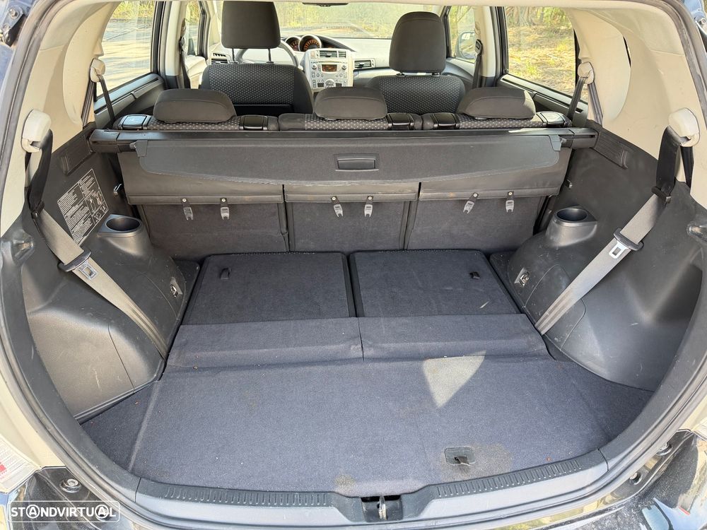 Toyota Verso 2.0 D-4D Exclusive - 10