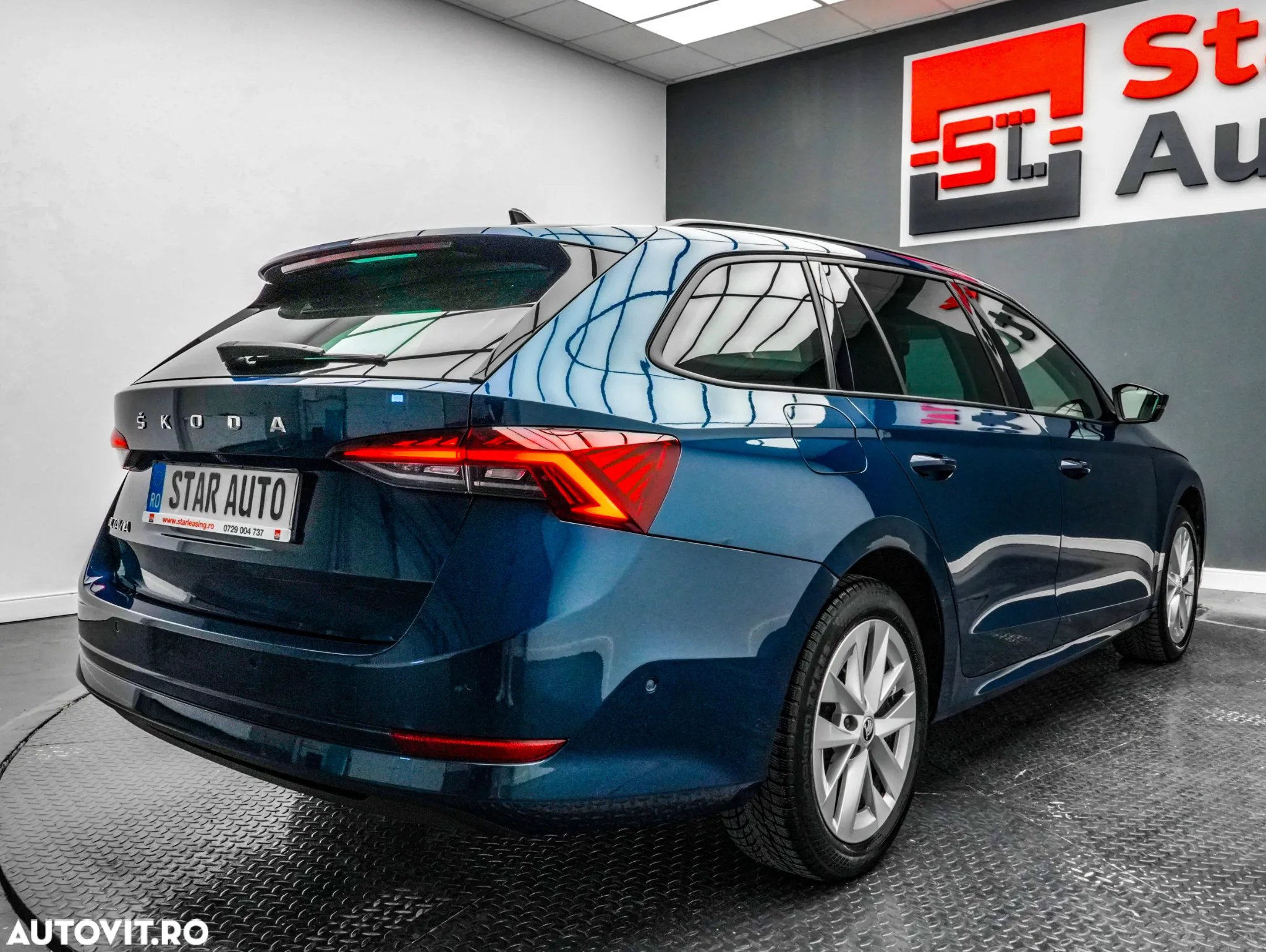 Skoda Octavia Combi 2.0 TDI DSG Style - 6