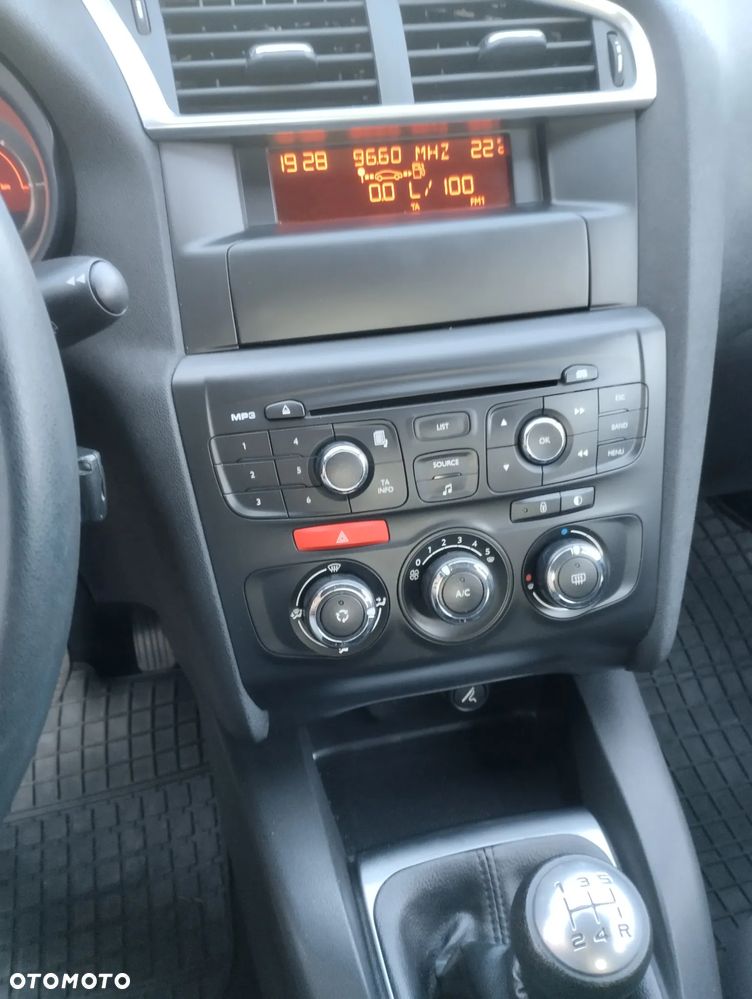 Citroën C4 1.4 VTi Attraction - 16