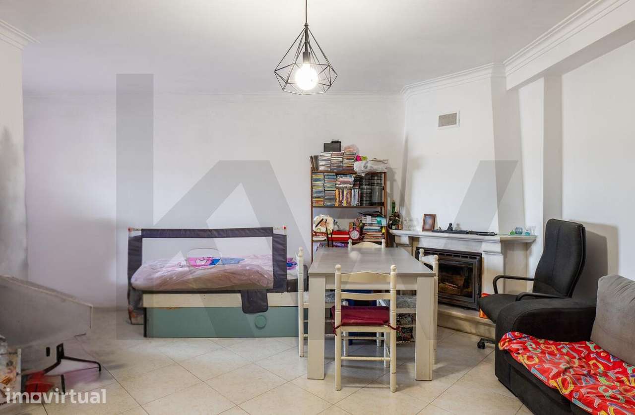 Espaçoso Apartamento T2 - Av Fitares - Grande imagem: 2/21