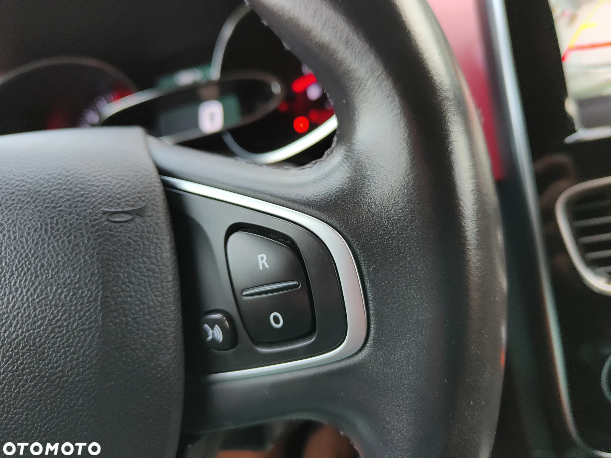 Renault Clio Grandtour Energy TCe 120 INTENS - 21