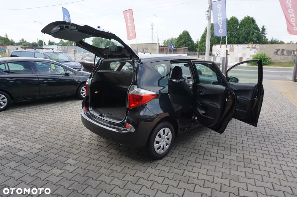 Toyota Verso S 1.33 VVT-i - 13